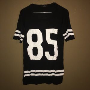 Black and white t shirt